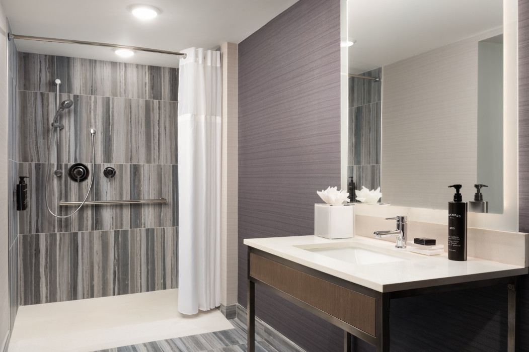 Hotel Lela Wilmington, Tapestry Collection by Hilton — photo
